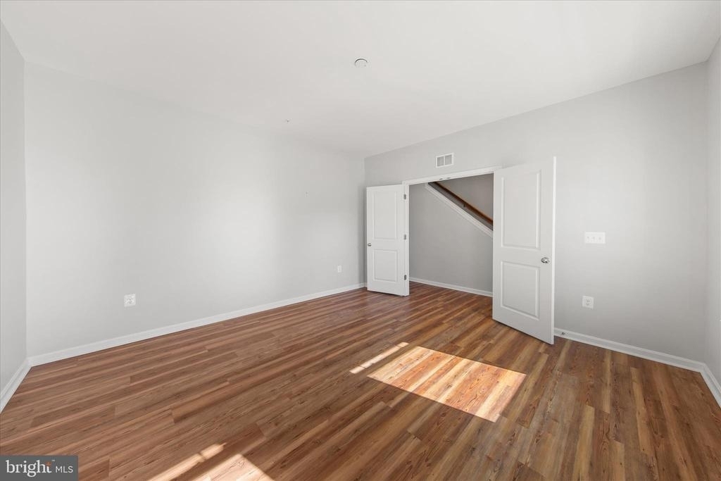 5559 Trafalgar Circle - Photo 32