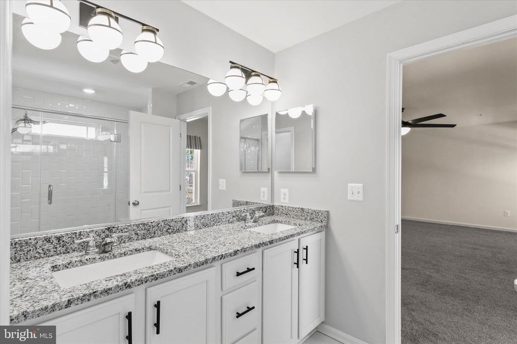 5559 Trafalgar Circle - Photo 49