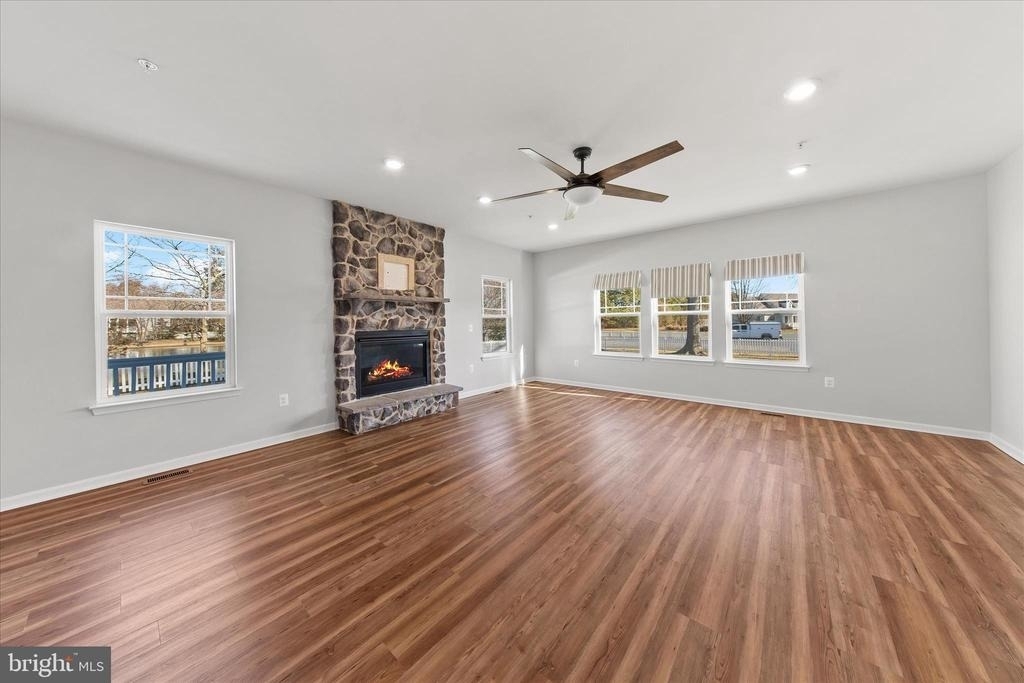 5559 Trafalgar Circle - Photo 11