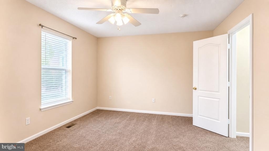 45275 Elkton Lane - Photo 8