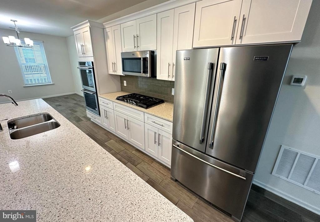 5331 Greenwich Circle - Photo 10