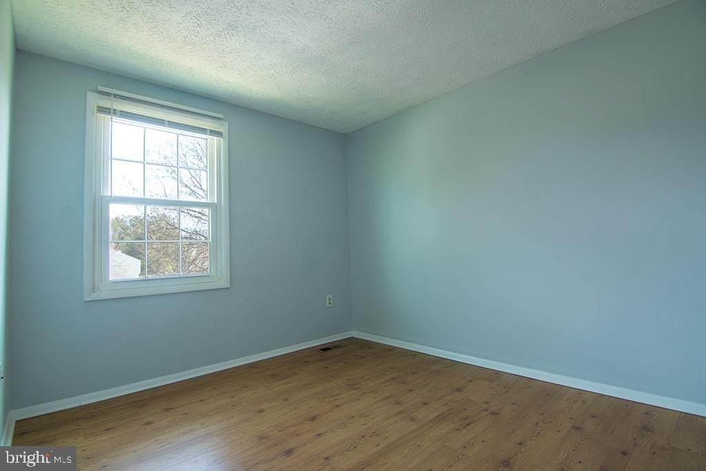 7821 White Cliff Terrace - Photo 9