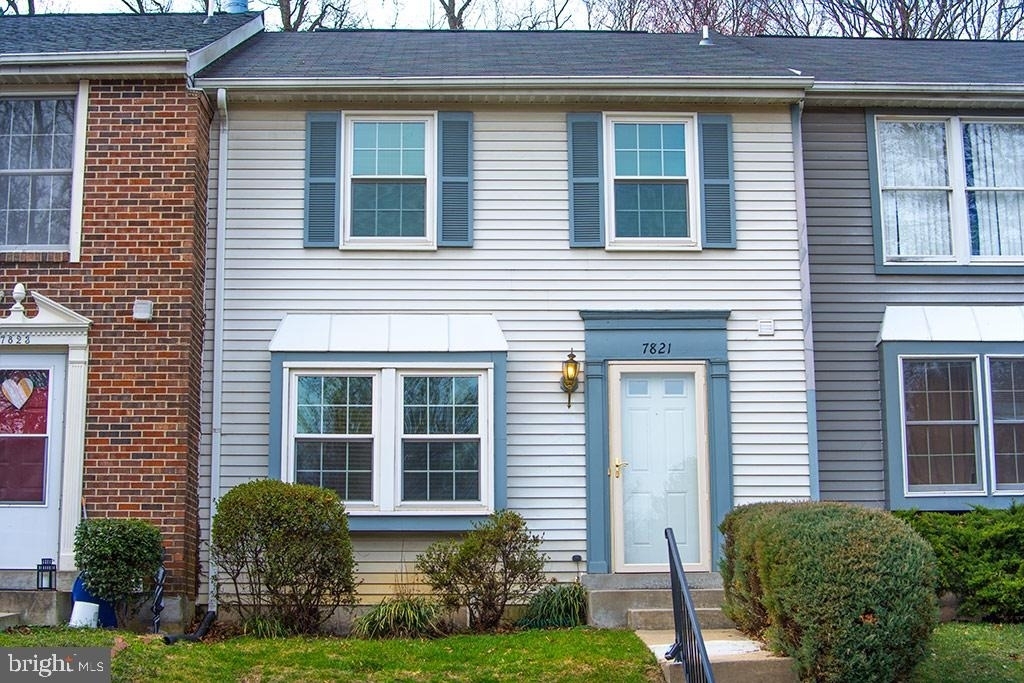 7821 White Cliff Terrace - Photo 0
