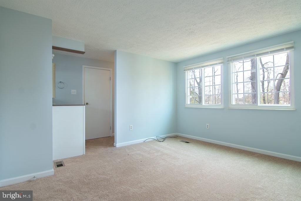 7821 White Cliff Terrace - Photo 13