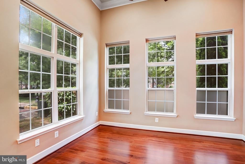 13526 Waterford Hills Boulevard - Photo 5