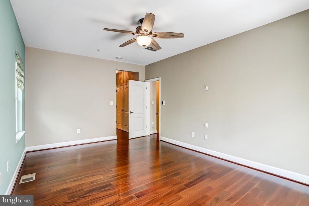 13526 Waterford Hills Boulevard - Photo 24