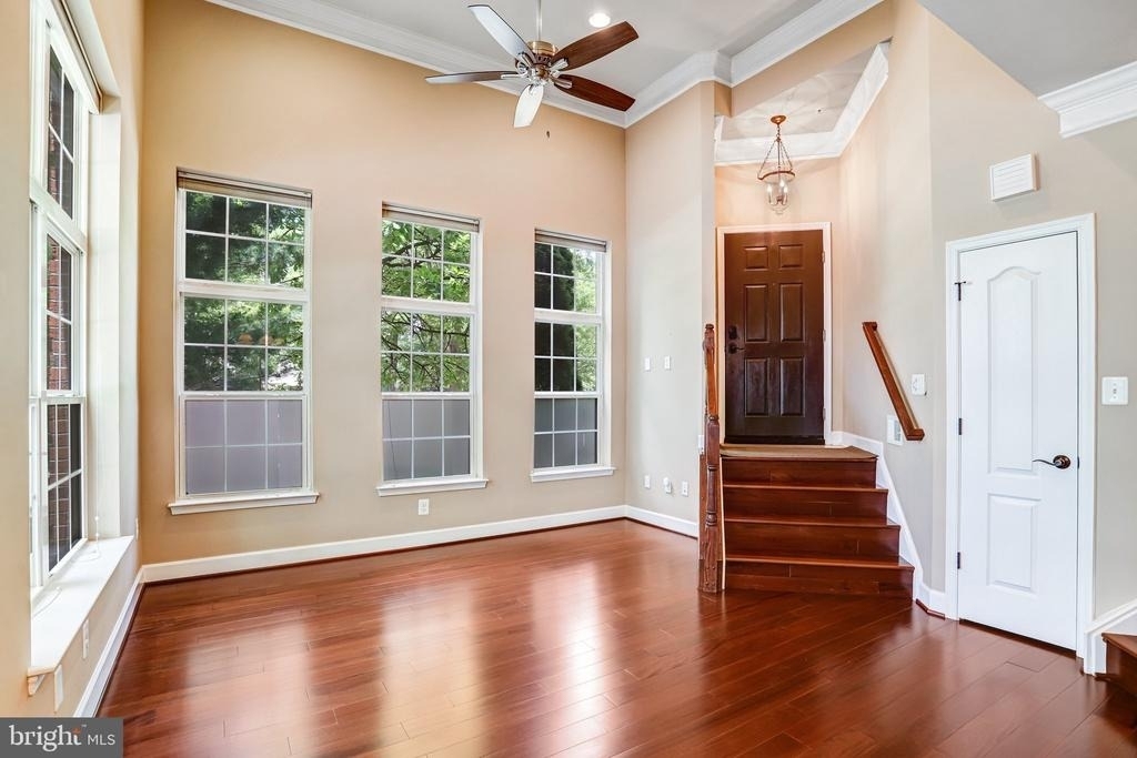 13526 Waterford Hills Boulevard - Photo 3