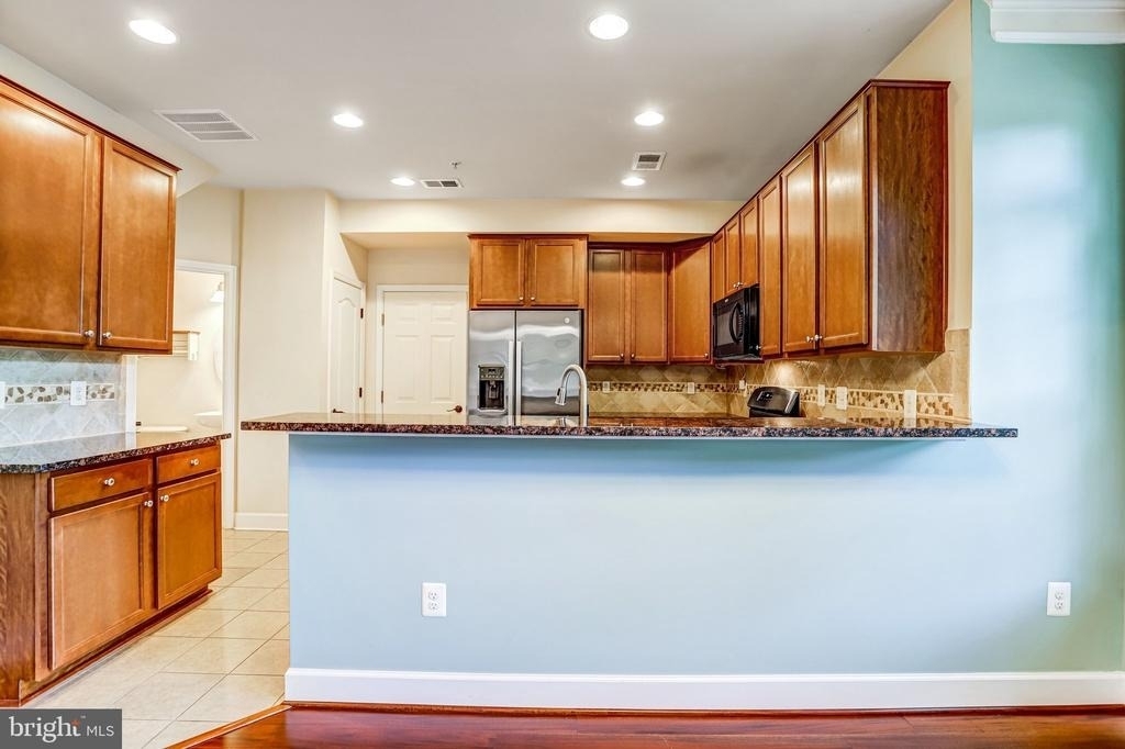 13526 Waterford Hills Boulevard - Photo 18