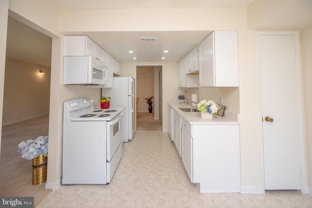 15310 Beaverbrook Court - Photo 18