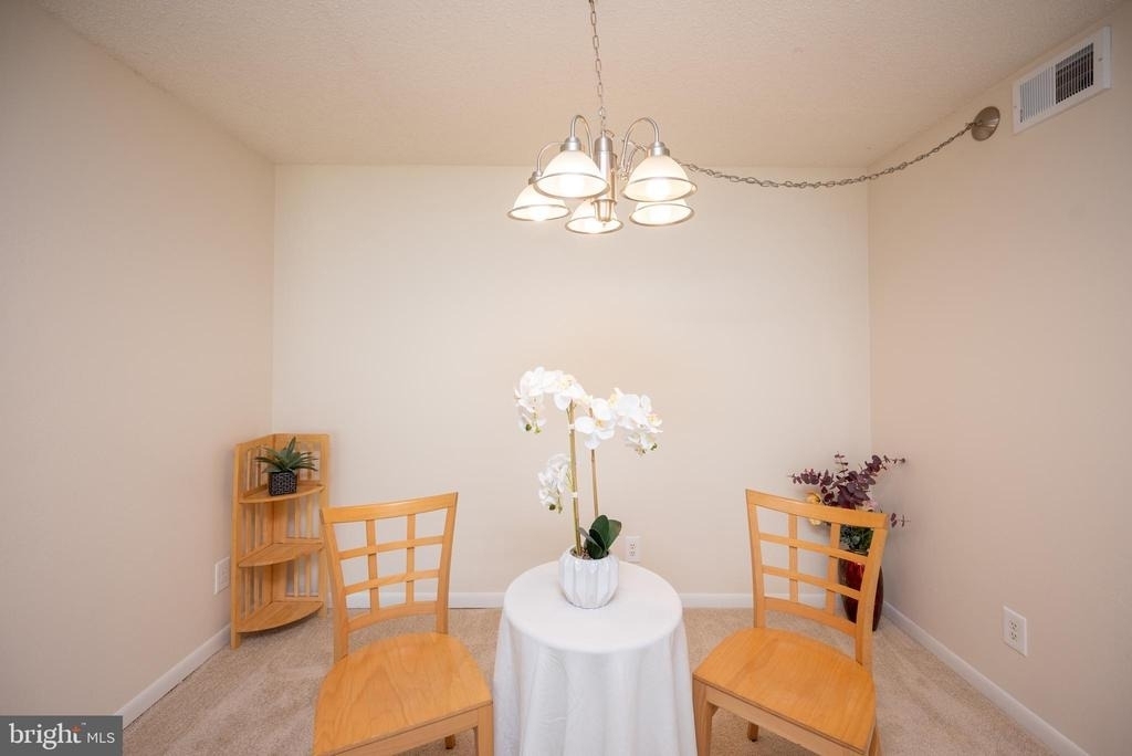 15310 Beaverbrook Court - Photo 7