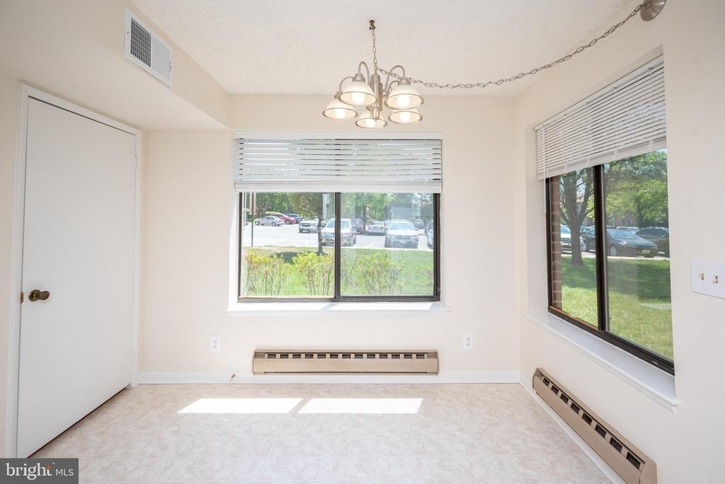 15310 Beaverbrook Court - Photo 5