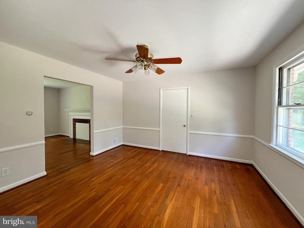 10001 Woodhill Road - Photo 13