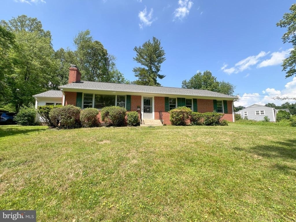 10001 Woodhill Road - Photo 0