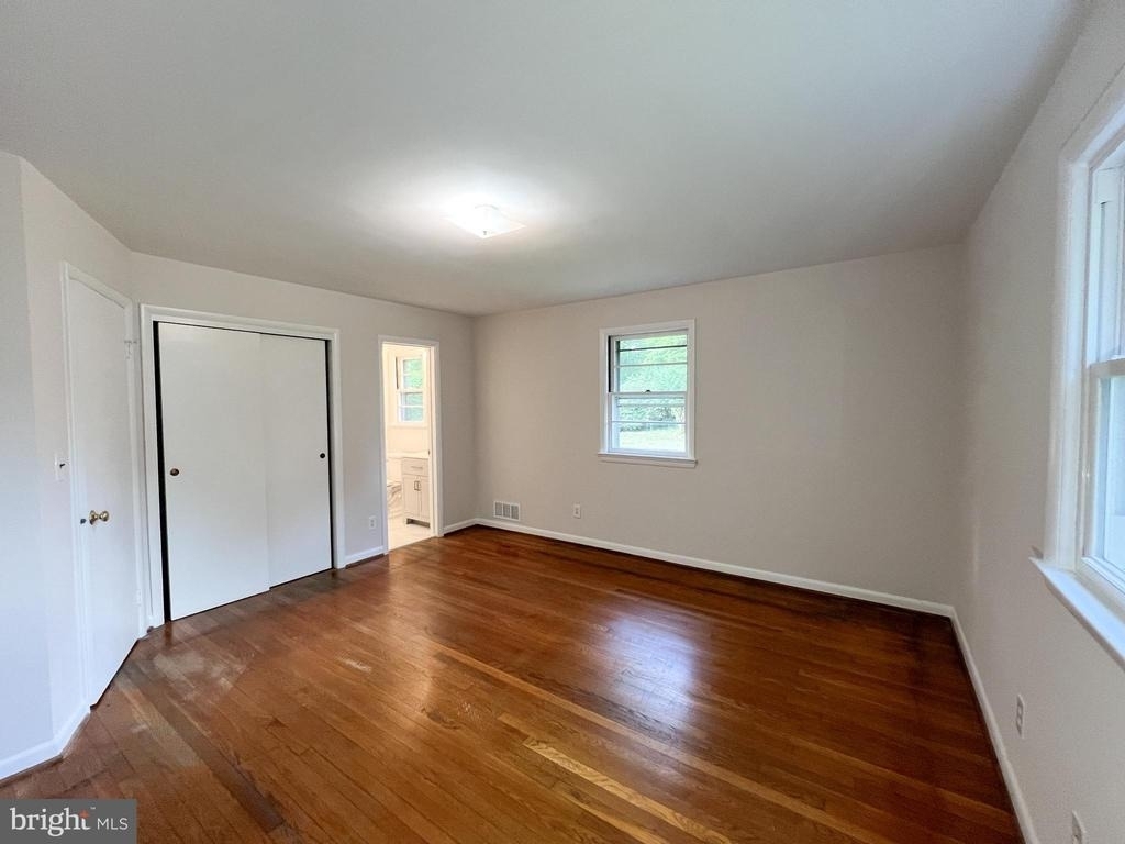 10001 Woodhill Road - Photo 21