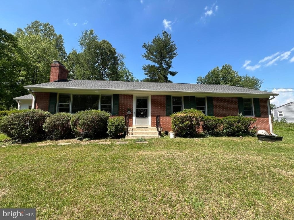 10001 Woodhill Road - Photo 2