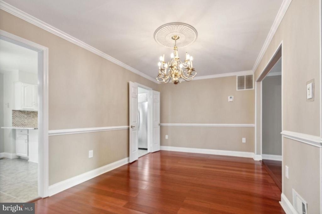 7435 Crestberry Lane - Photo 11