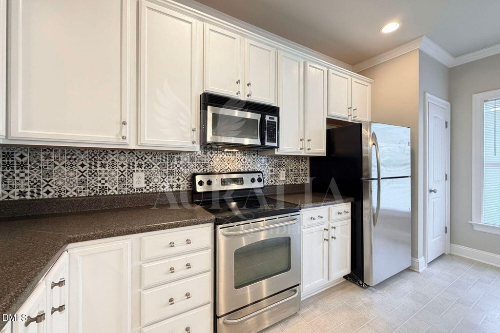 7754 Acc Boulevard - Photo 13