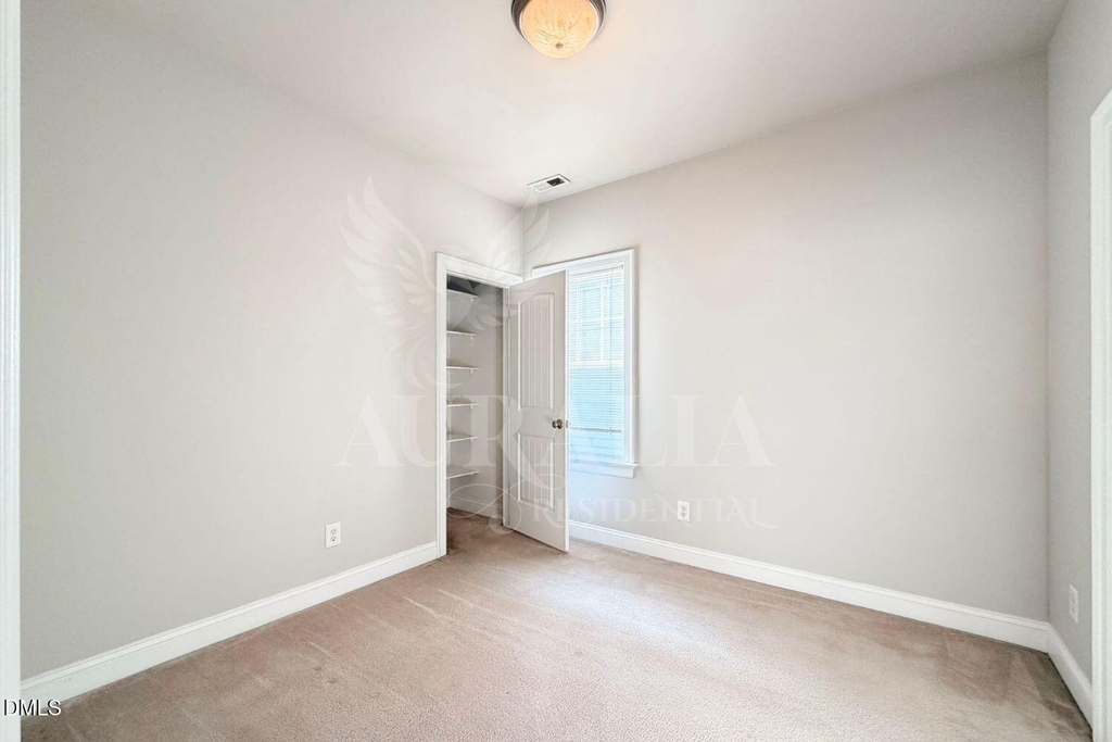 7754 Acc Boulevard - Photo 18