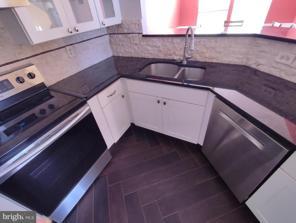 7671 Coachlight Lane - Photo 5