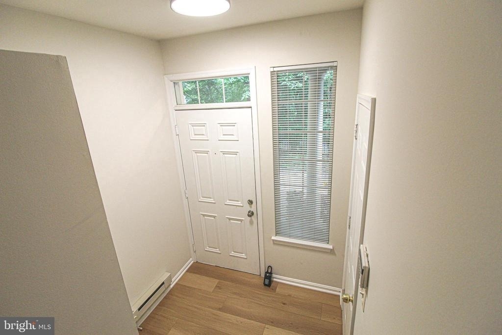 10808 Warfield Place - Photo 6