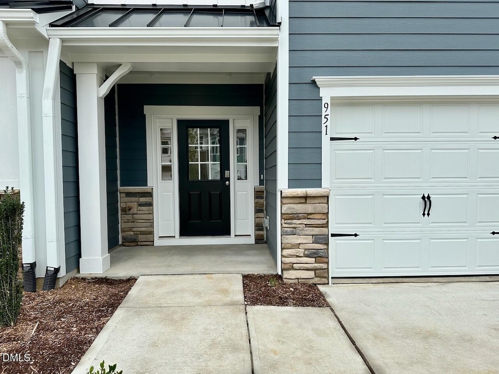 951 Kensley Grove Lane - Photo 2