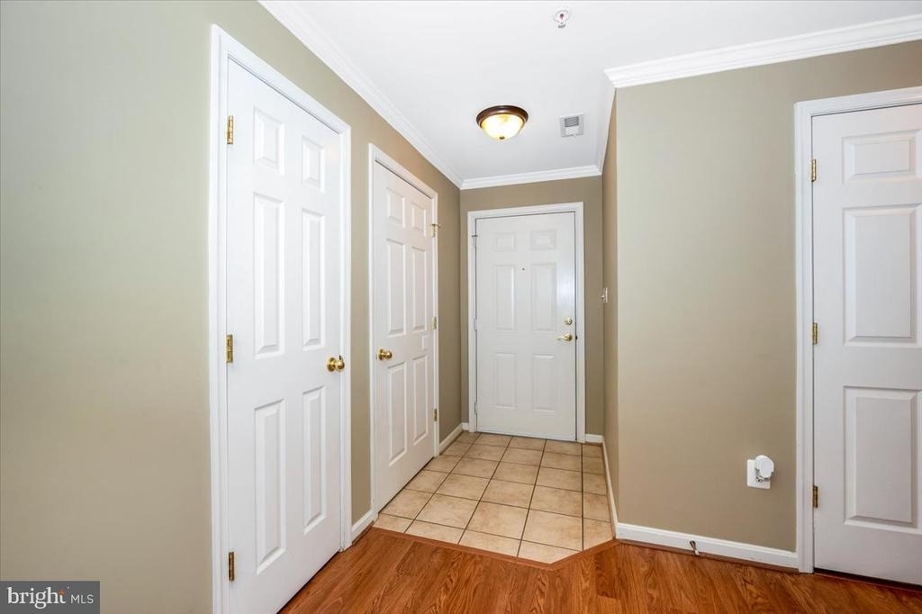 2501 Hemingway Drive - Photo 1