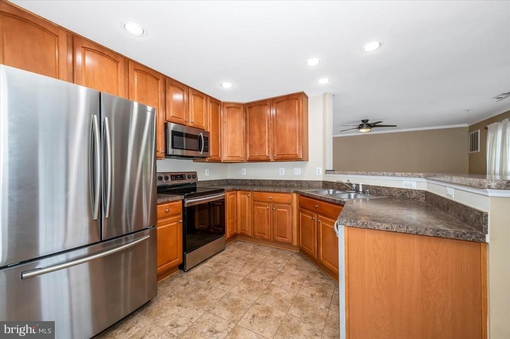 2501 Hemingway Drive - Photo 10