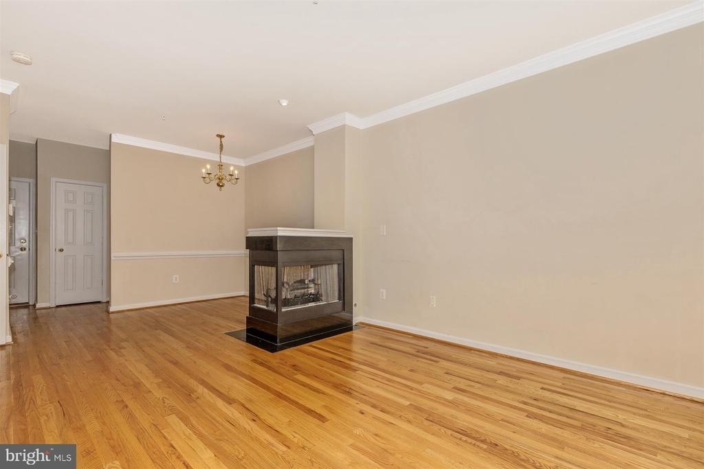 7 South Street W - Photo 6