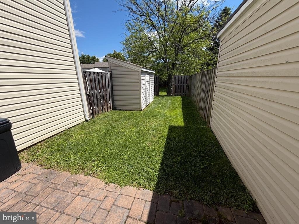 534 Lancaster Place - Photo 2