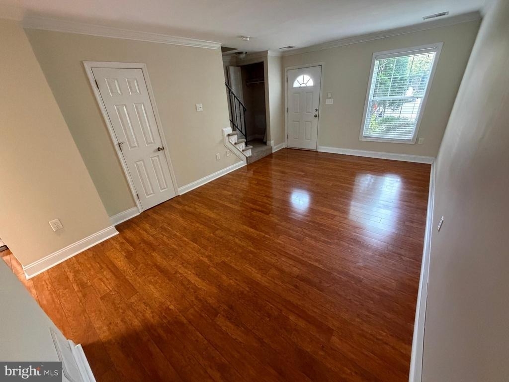 534 Lancaster Place - Photo 11
