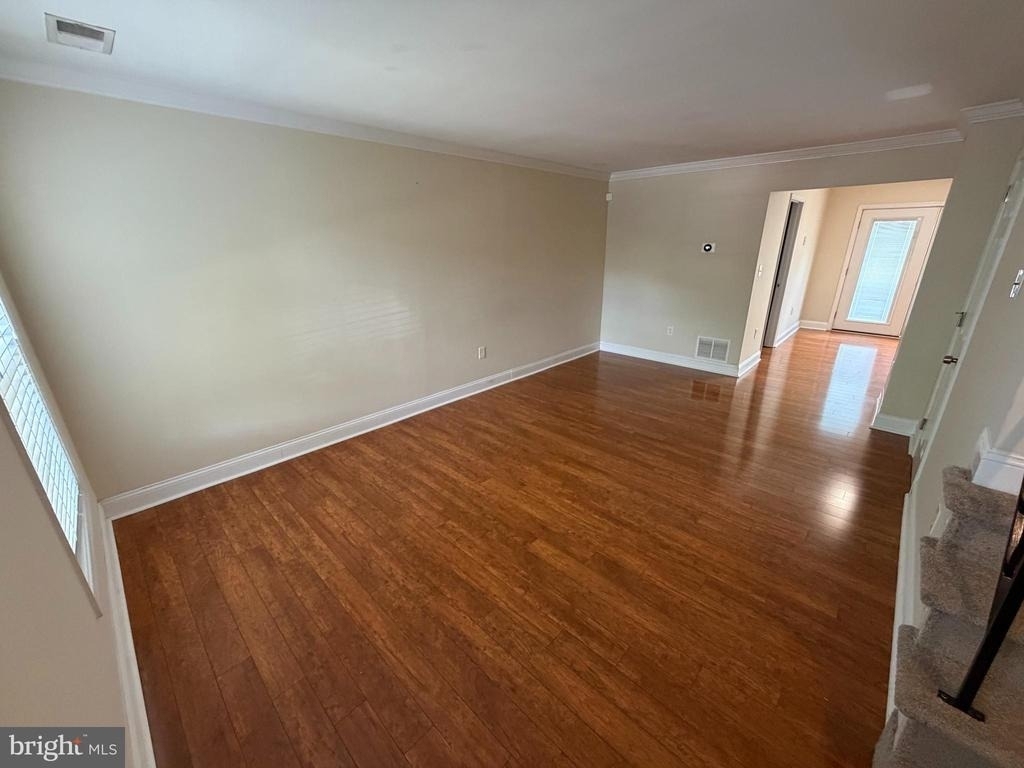 534 Lancaster Place - Photo 1