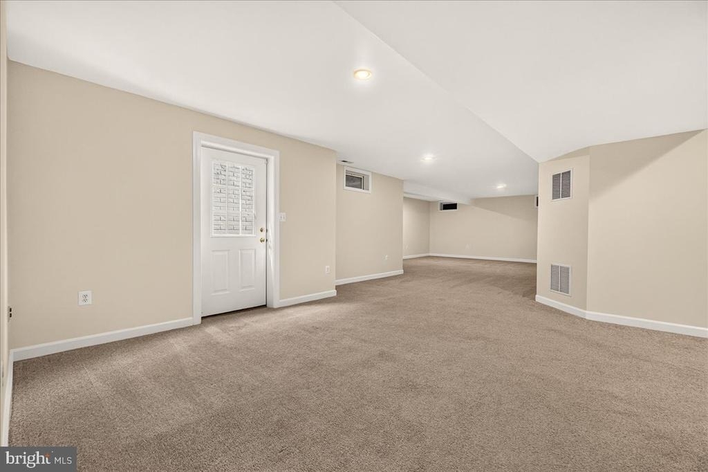 6430 Bellevue Place - Photo 30