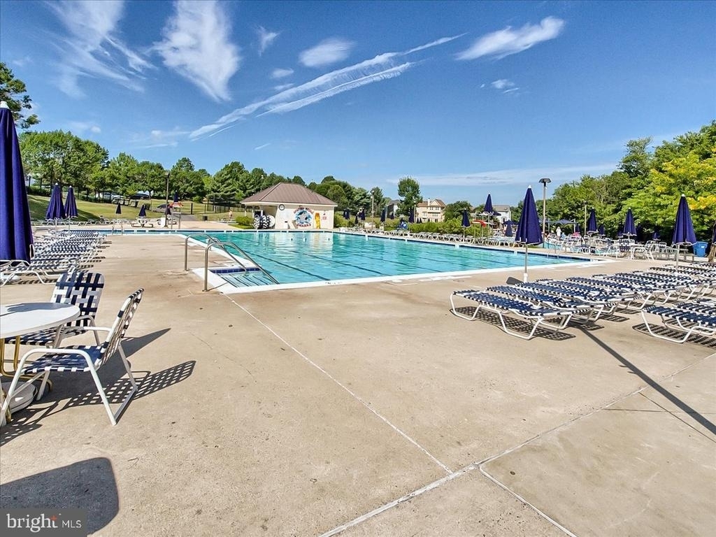 6430 Bellevue Place - Photo 47