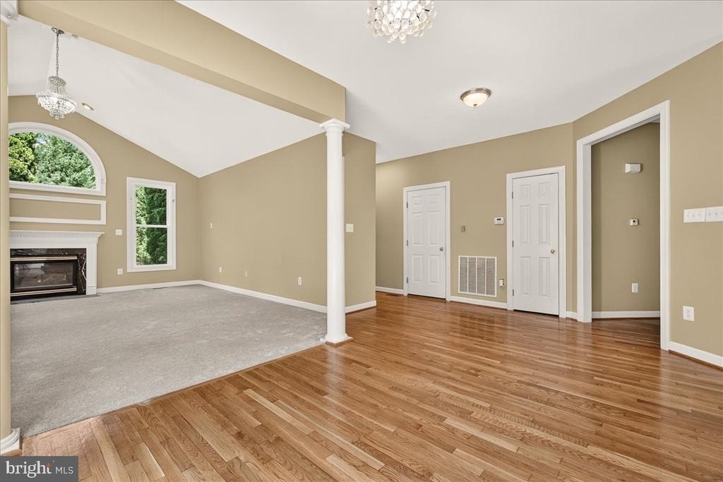 6430 Bellevue Place - Photo 3