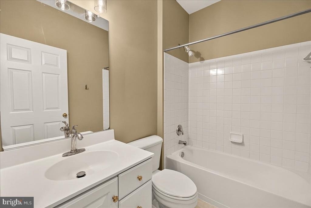 6430 Bellevue Place - Photo 20