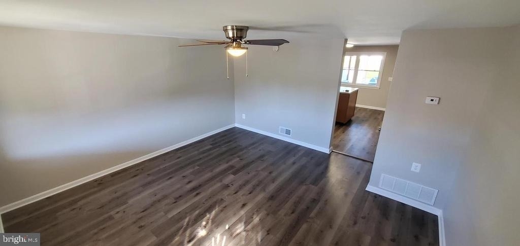4007 Saint Augustine Lane - Photo 7