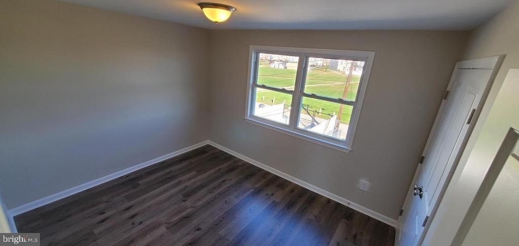 4007 Saint Augustine Lane - Photo 8