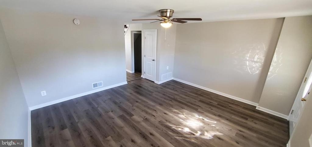 4007 Saint Augustine Lane - Photo 5