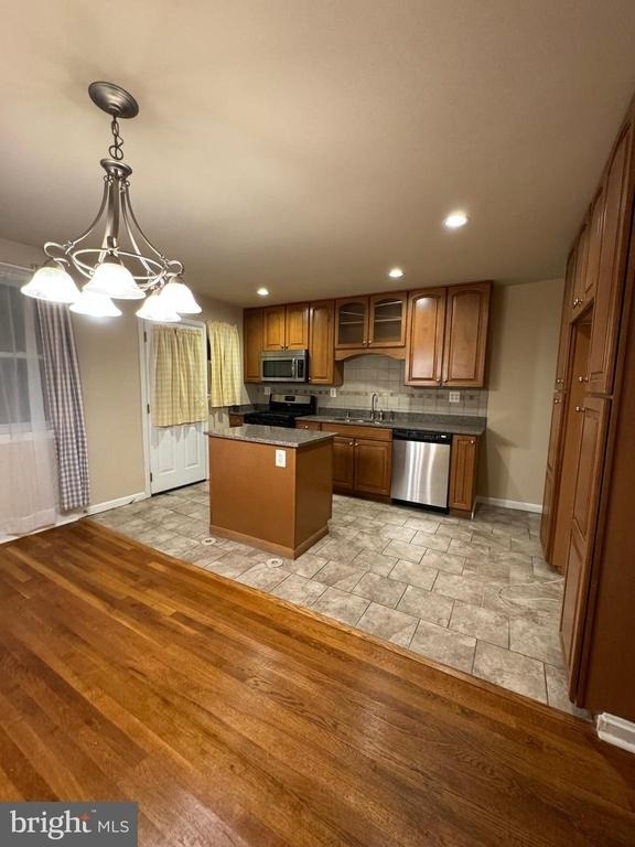 1513 Aldeney Avenue - Photo 8