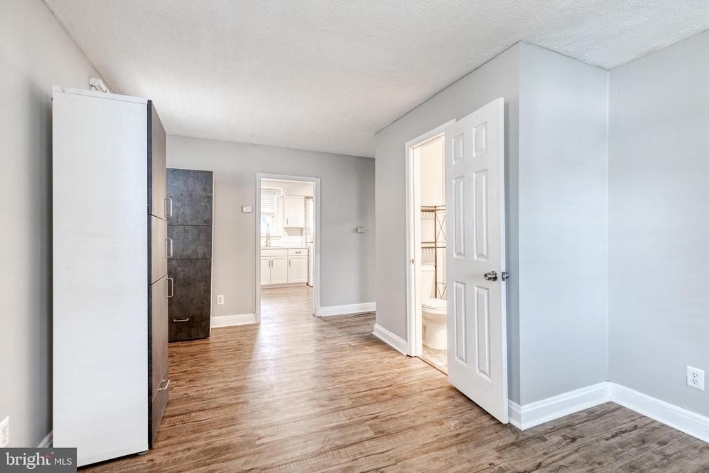 5412 Clifton Avenue - Photo 10