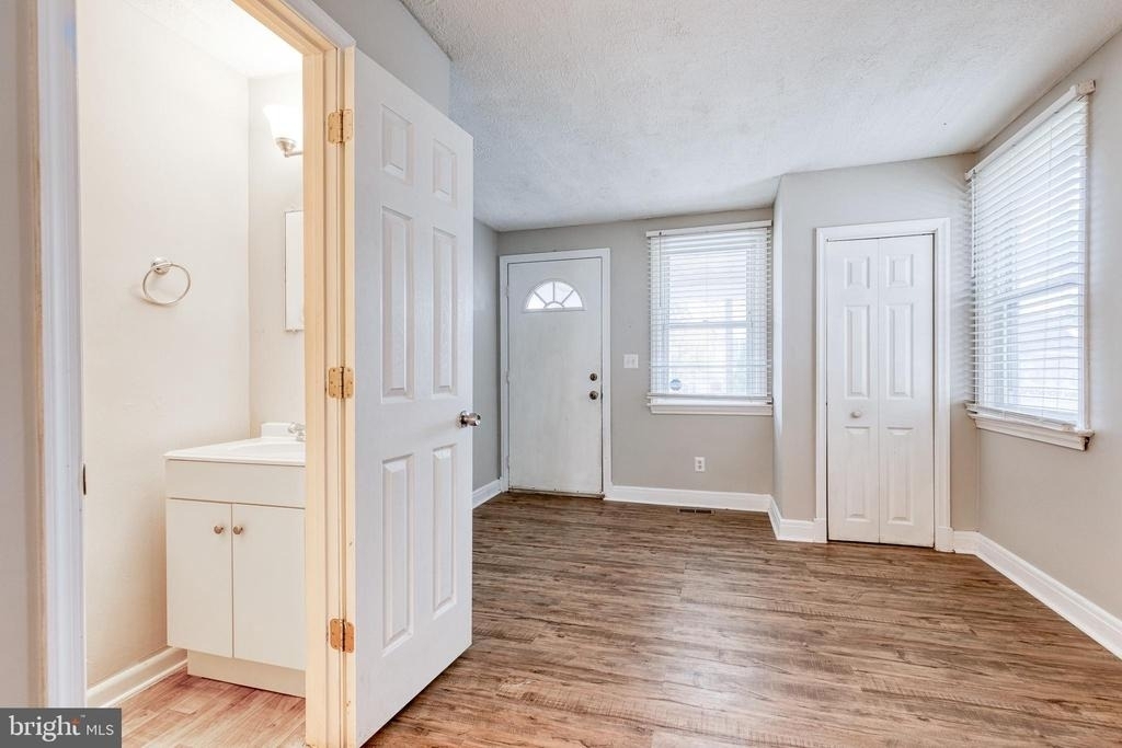 5412 Clifton Avenue - Photo 12