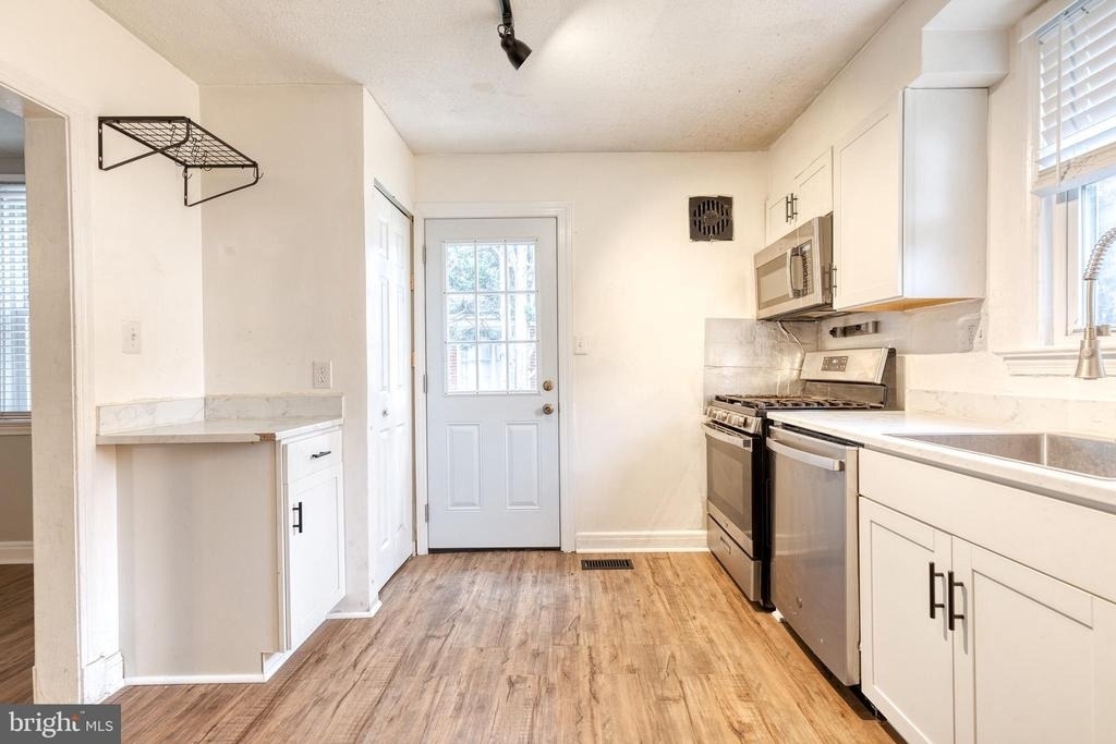 5412 Clifton Avenue - Photo 4