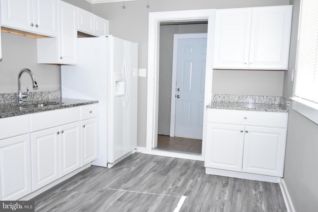 2902 Michigan Avenue - Photo 3