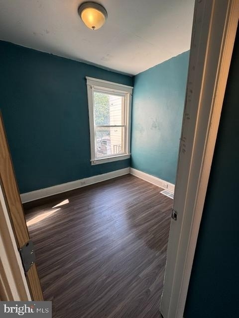 1305 E Patapsco Avenue - Photo 3
