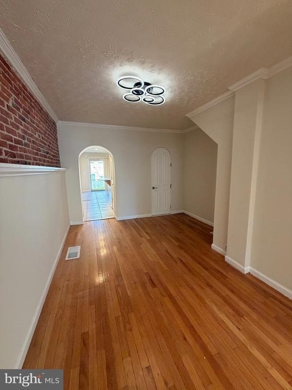 118 E Gittings Street - Photo 5