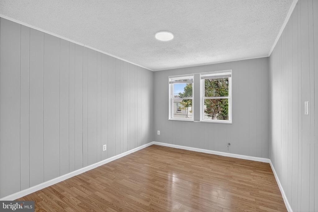 5446 Narcissus Avenue - Photo 15