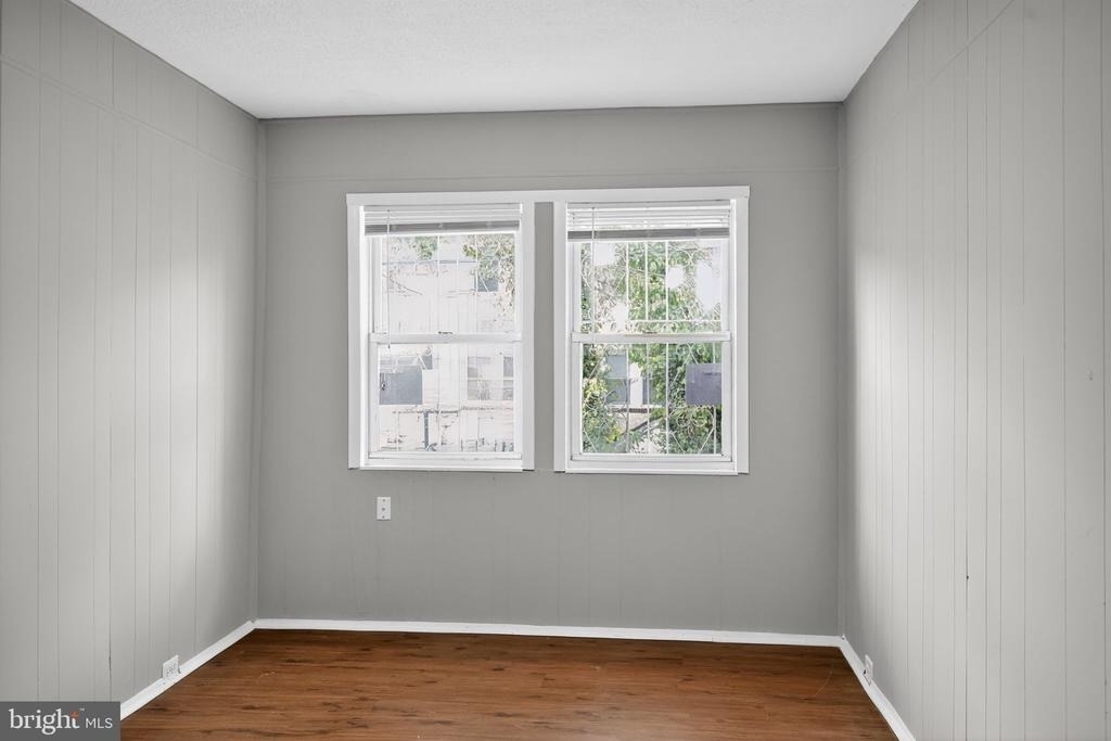 5446 Narcissus Avenue - Photo 12