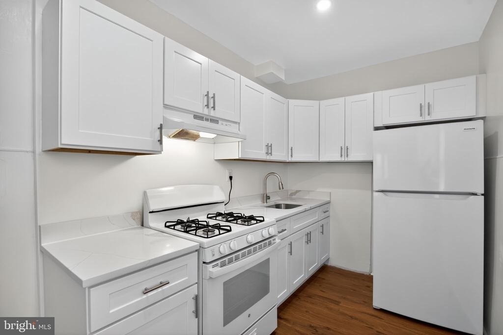 5446 Narcissus Avenue - Photo 20
