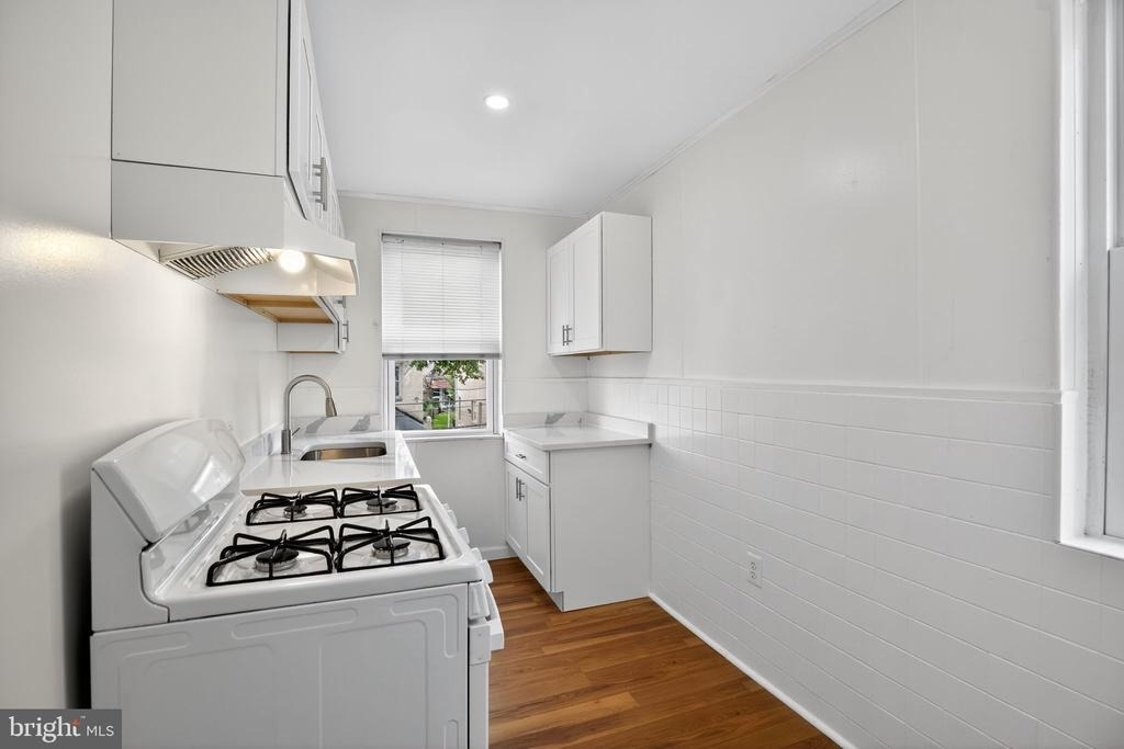 5446 Narcissus Avenue - Photo 23