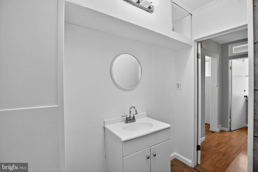 5446 Narcissus Avenue - Photo 26